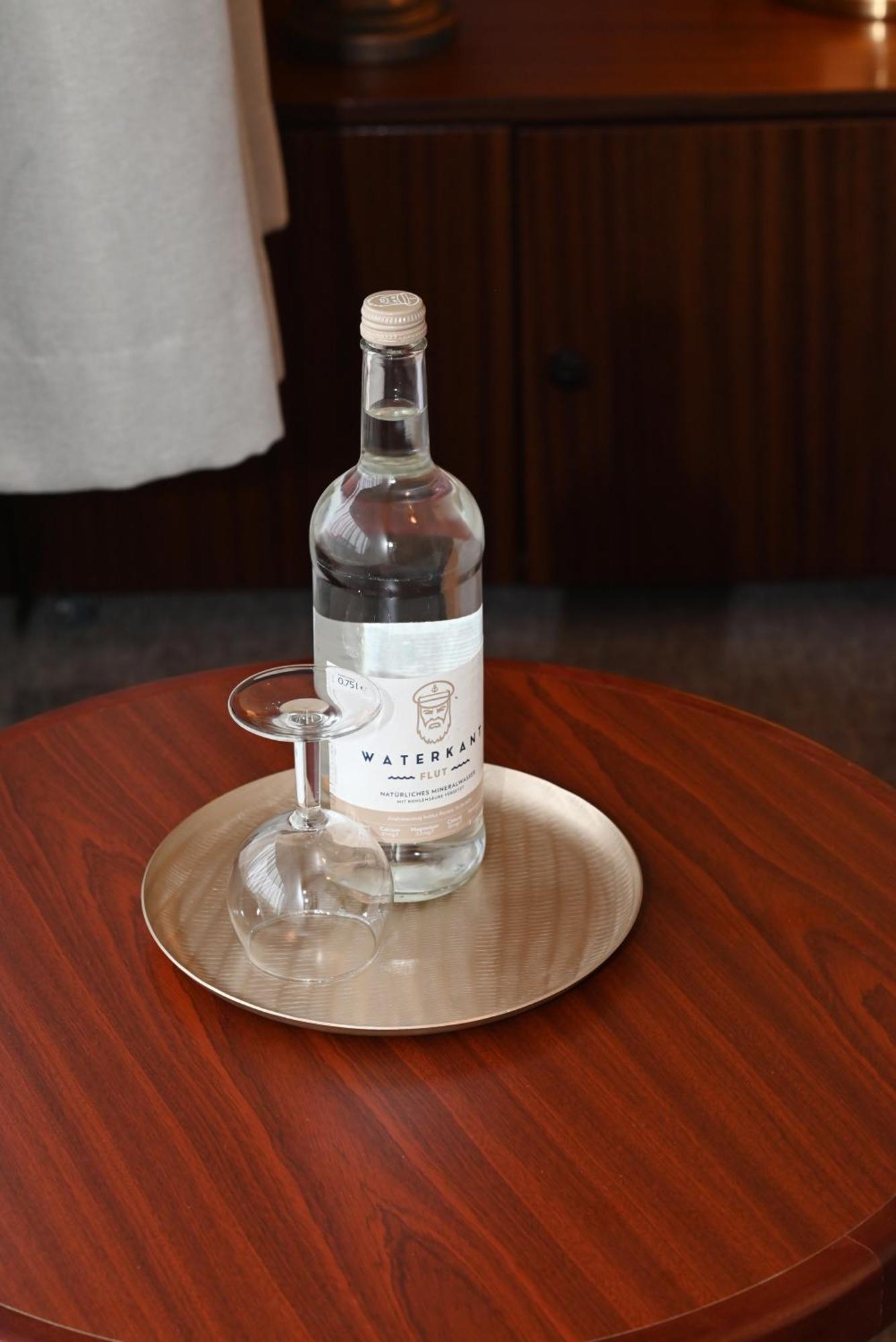 Strandhotel Salty 부숨 외부 사진