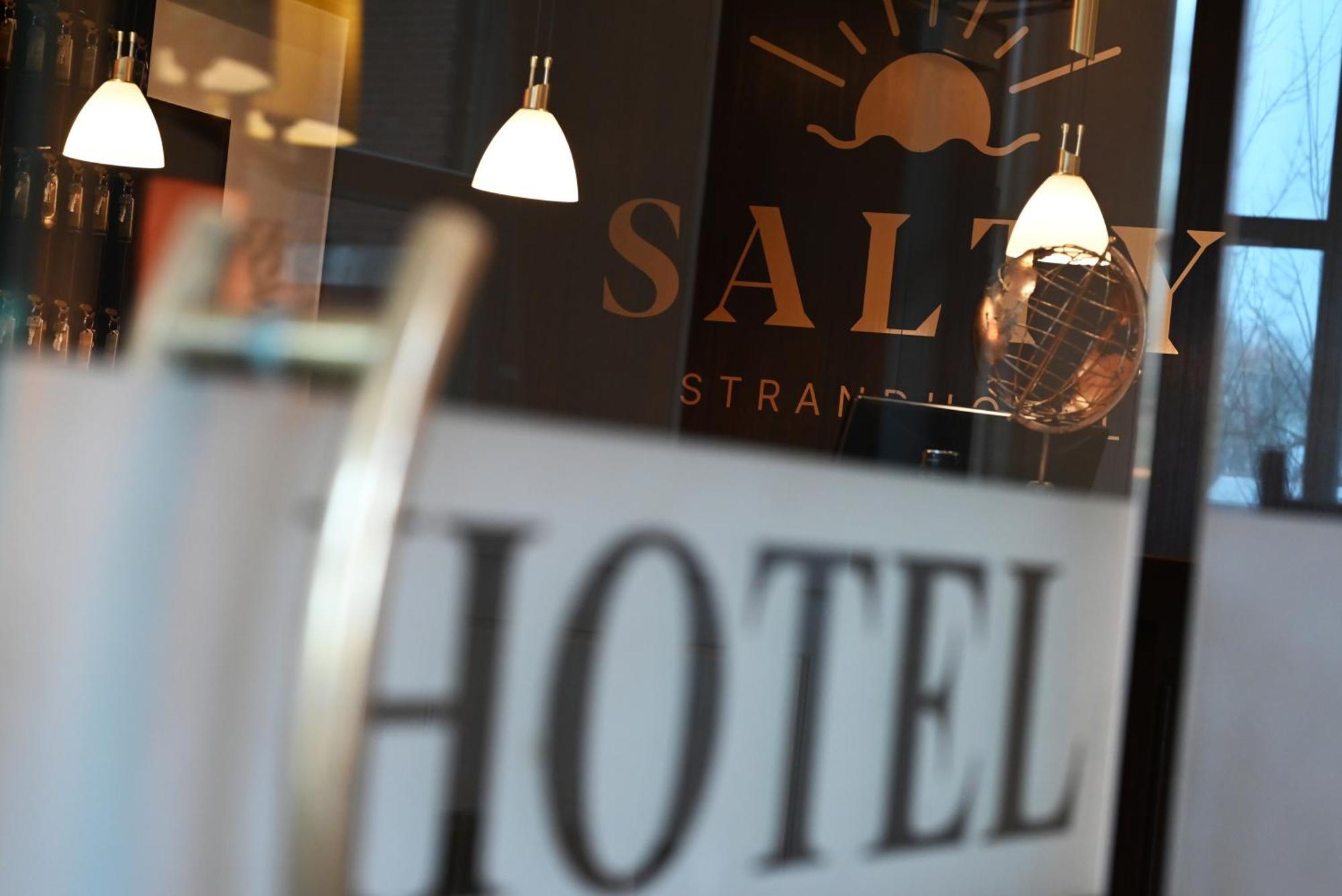 Strandhotel Salty 부숨 객실 사진